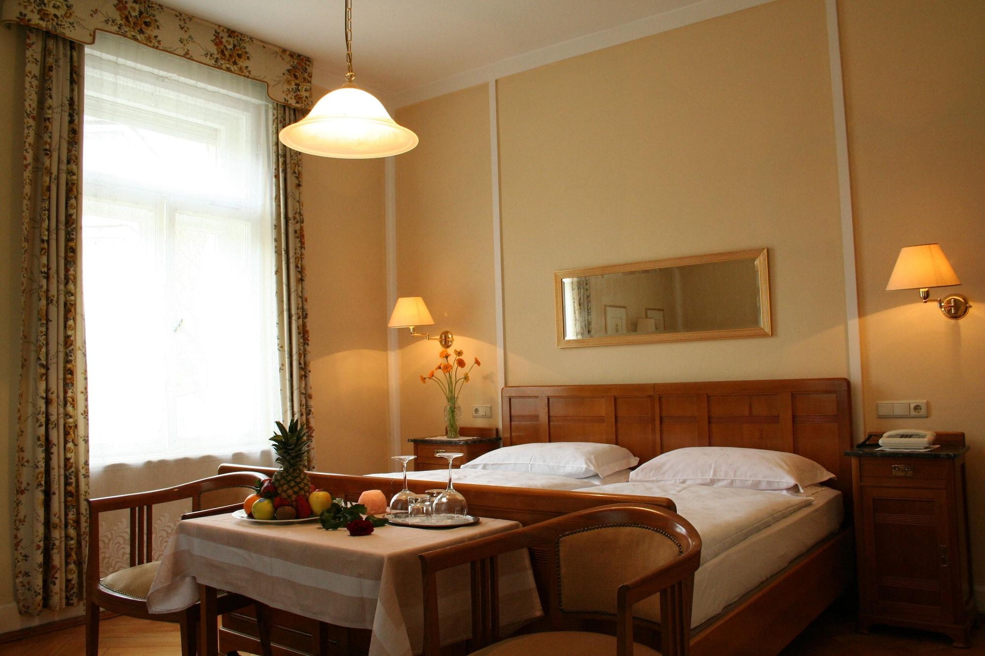 Hotel Villa Westend 메라노 객실 사진